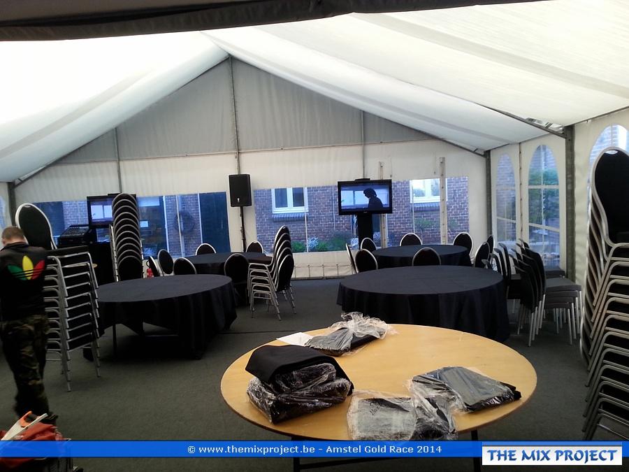 Foto's VIP tent Amstel Gold Race te Valkenburgh